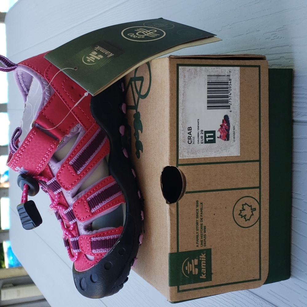 NEW in box Kamik sandals